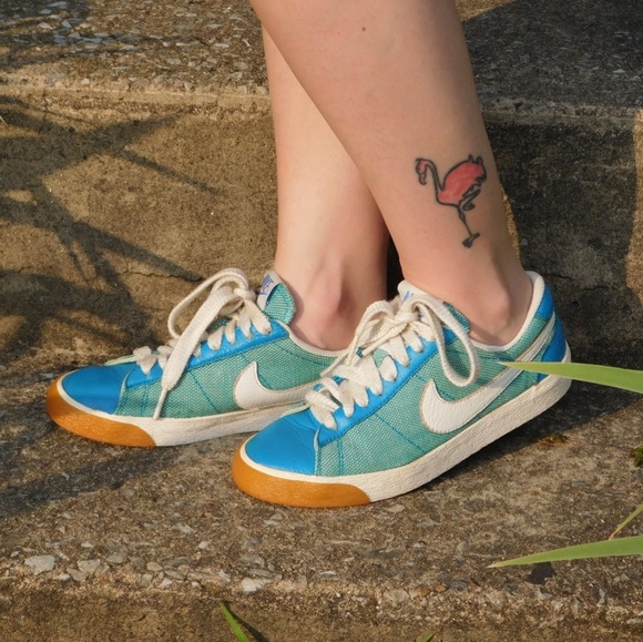 Nike Shoes - Vintage Nike Blue Tennis Shoes